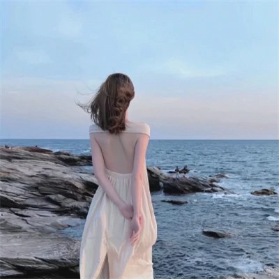 2023头像女最新版的微信图片(共20张)