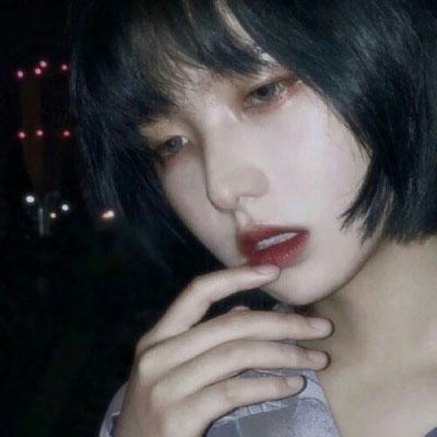 微博唯美忧郁女生头像图片(18张)