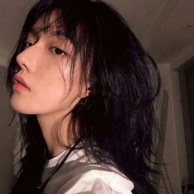 微博唯美忧郁女生头像图片(18张)