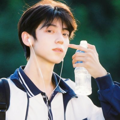 青春美少年图片头像(精选22张)