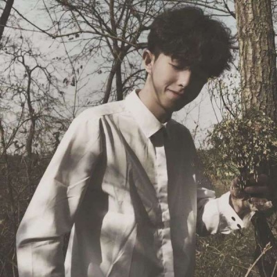 青春美少年图片头像(精选22张)