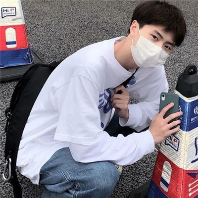2023年男生最火的微信头像(24张)