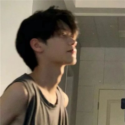 2023年男生最火的微信头像(24张)