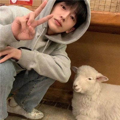 2023年男生最火的微信头像(24张)