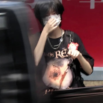 超高清高颜值年轻男生头像(27张)