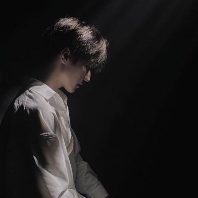 超高清高颜值年轻男生头像(27张)