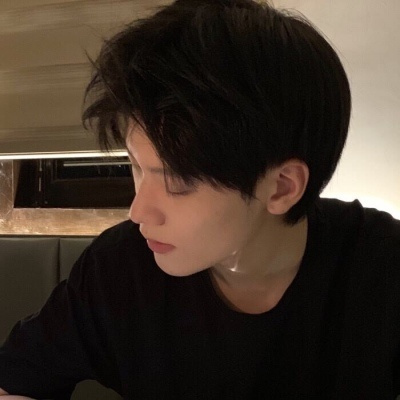 好看的微信阳光男孩头像图片大全(精选22张)