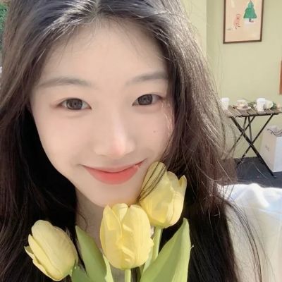 能被一眼注意到的微信头像女生(共18张)