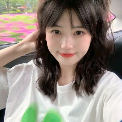 能被一眼注意到的微信头像女生(共18张)