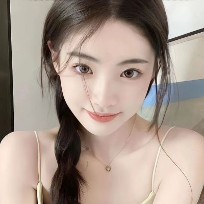 能被一眼注意到的微信头像女生(共18张)