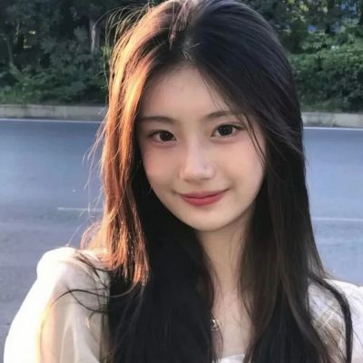 能被一眼注意到的微信头像女生(共18张)