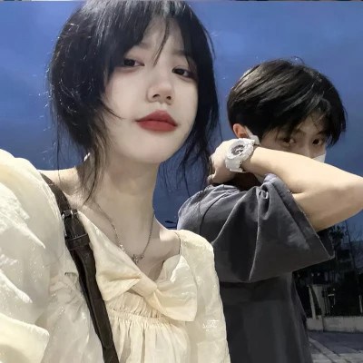 2023最火情侣头像双人(18张)