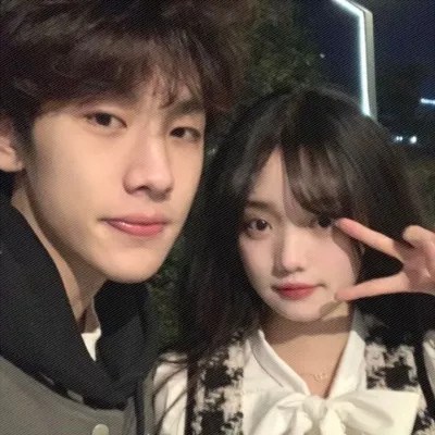 2023最火情侣头像双人(18张)