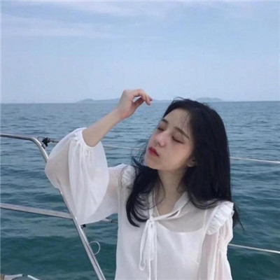 能被一眼注意到的微信头像女(共26张)