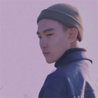 好看的不易撞双人情侣头像不明显(共22张)