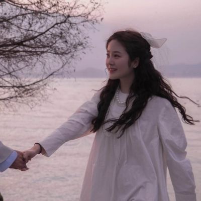 好看的不易撞双人情侣头像不明显(共22张)