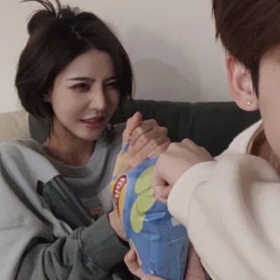 好看的不易撞双人情侣头像可爱(20张)