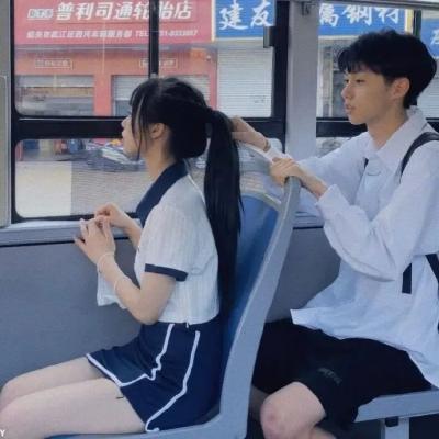 甜到爆的情侣头像一对(优选20张)