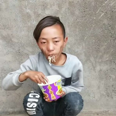 史上最欠揍的头像真人(精选18张)