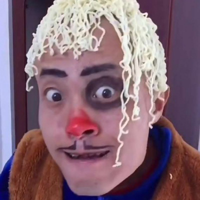 史上最欠揍的头像真人(精选18张)