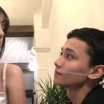 超甜的情侣头像一人一半真人(共20张)