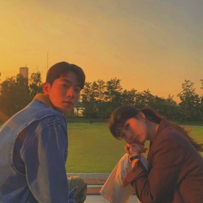 情侣头像酷酷帅帅拽的一男一女图片(优选22张)