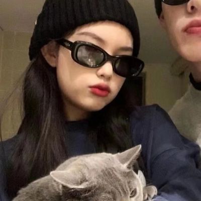 情侣头像酷酷帅帅拽的一男一女图片(优选22张)