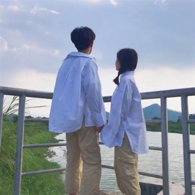 情侣头像简约文艺(优选16张)