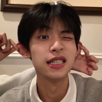 情头一人一张 情侣头像真人(优选20张)