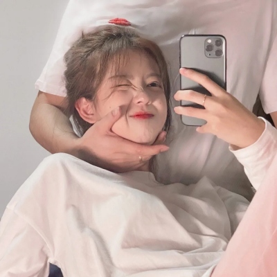 情头一人一张 情侣头像真人(优选20张)