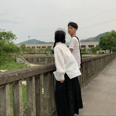 永远不撞的情侣头像一左一右(优选20张)