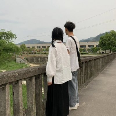 永远不撞的情侣头像一左一右(优选20张)