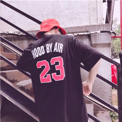 好看的背景情侣头像一男一女(优选20张)