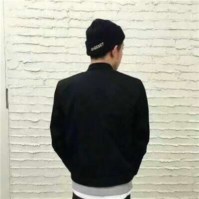 好看的背景情侣头像一男一女(优选20张)