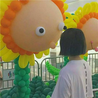 好看的背景情侣头像一男一女(优选20张)