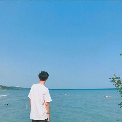 最新个性情侣背影头像(优选16张)