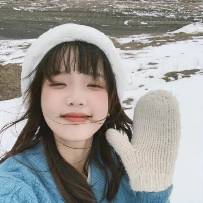 2023最新韩版个性网女生头像(精选24张)