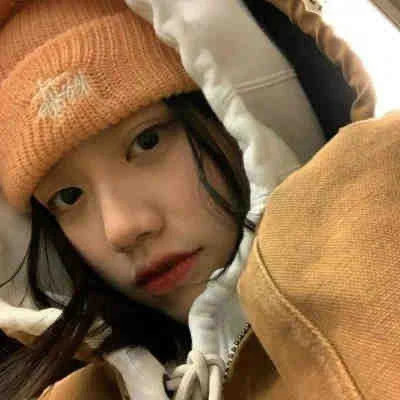 2023最新韩版个性网女生头像(精选24张)