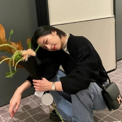 2023最新韩版个性网女生头像(精选24张)