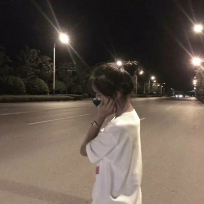 个性伤感的女生qq头像图片(精选16张)