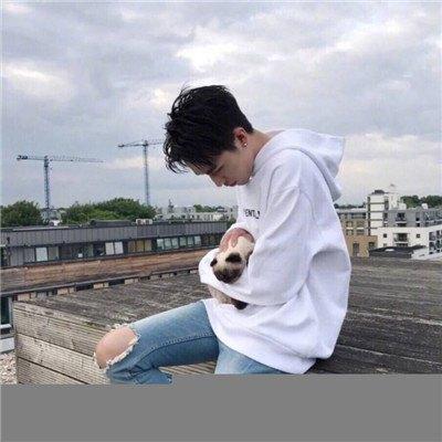 唯美帅气2023小清新背影男生头像图片(优选20张)