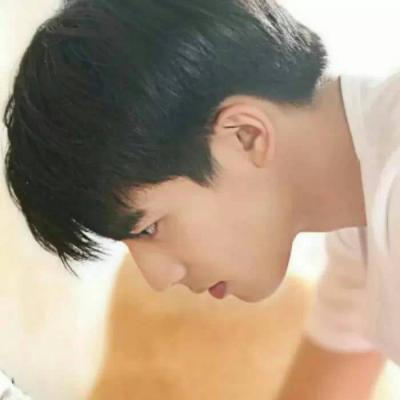 两人情侣头像一人一张(精选20张)