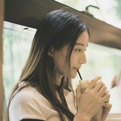 微信最火情侣头像一人一张(精选22张)