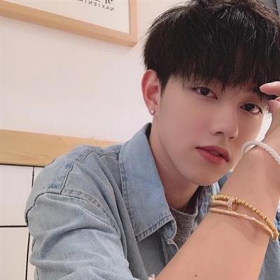 2021男生头像阳光少年(24张)