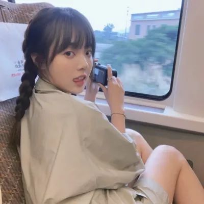 文艺范清新女生头像(优选24张)