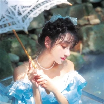 2023年抖音最火的女生头像(20张)