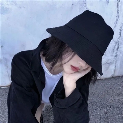 超好看丧气女生头像(优选22张)