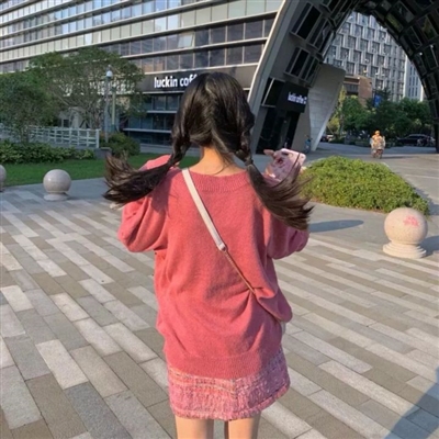 女生唯美背影意境头像图片(共24张)