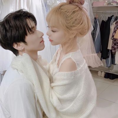 2023最火情侣头像真人一男一女(优选24张)