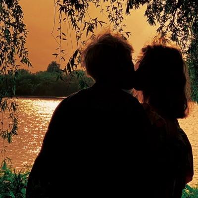 情侣头像抖音最火2023一男一女(共24张)